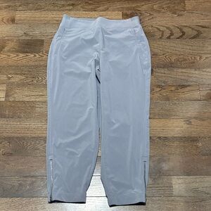 Athleta Light Gray Joggers in Petite